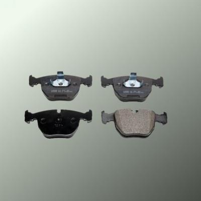 Volkswagen Transporter / Caravelle Mk IV Bus (70B, 70C, 7DB, 7DK, 7 1.9 D Front Brake Pads